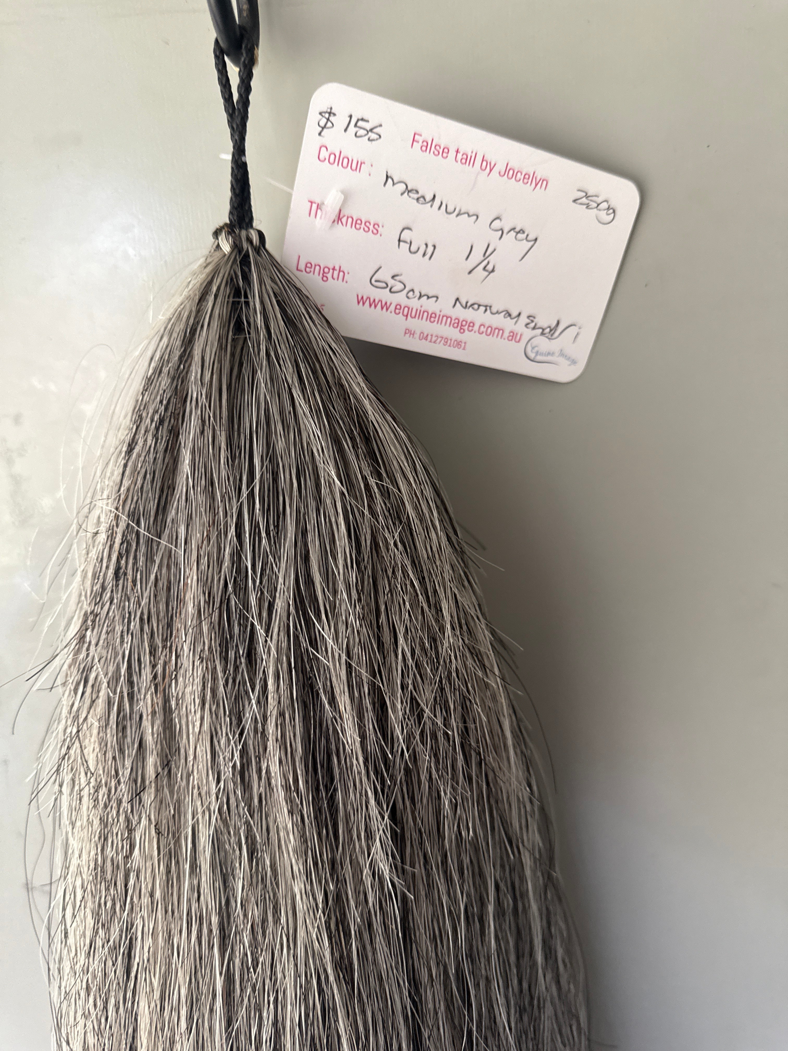 Medium  grey blend Full thickness (250g ) 65 cm natural end