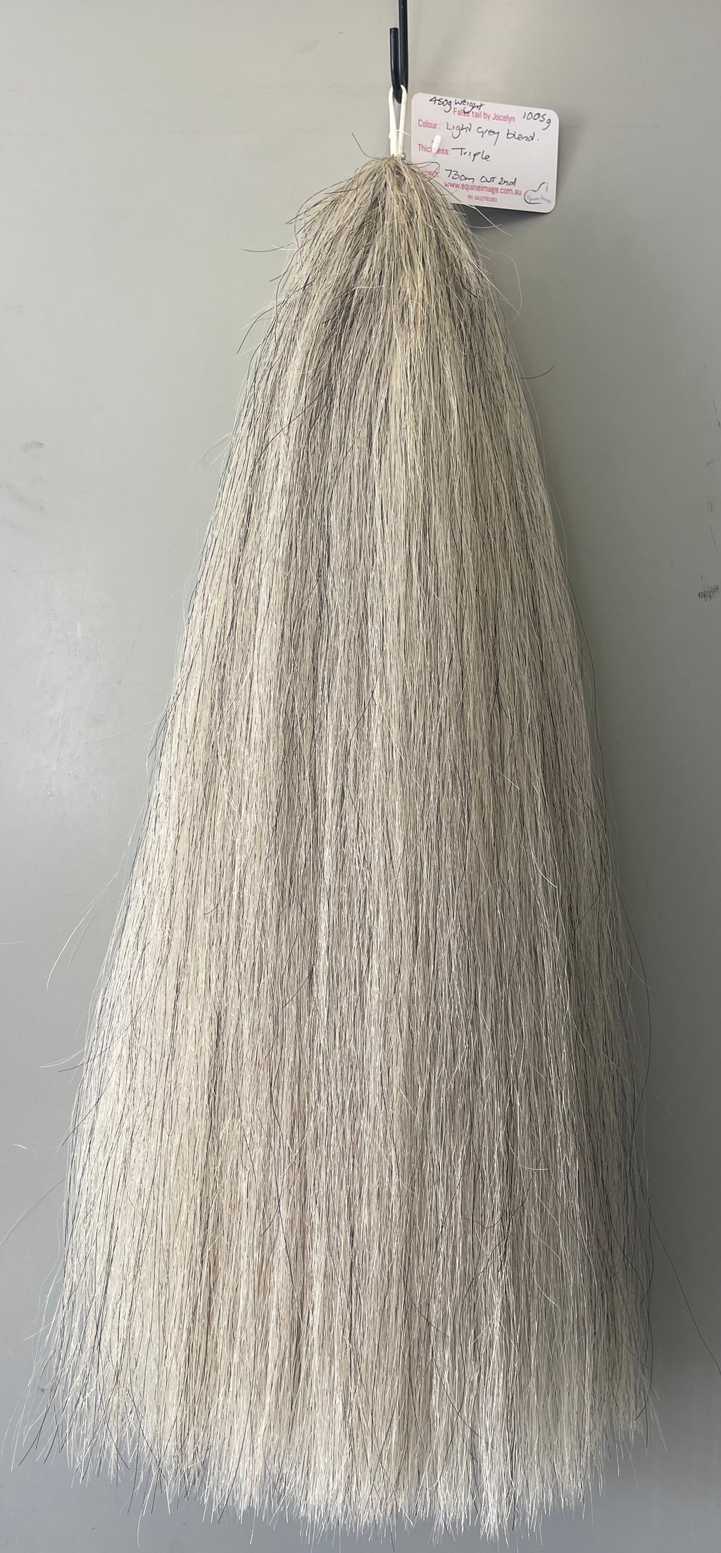 Weighted light Grey blend Triple thickness 70-73 cm hair length final weight 1005g