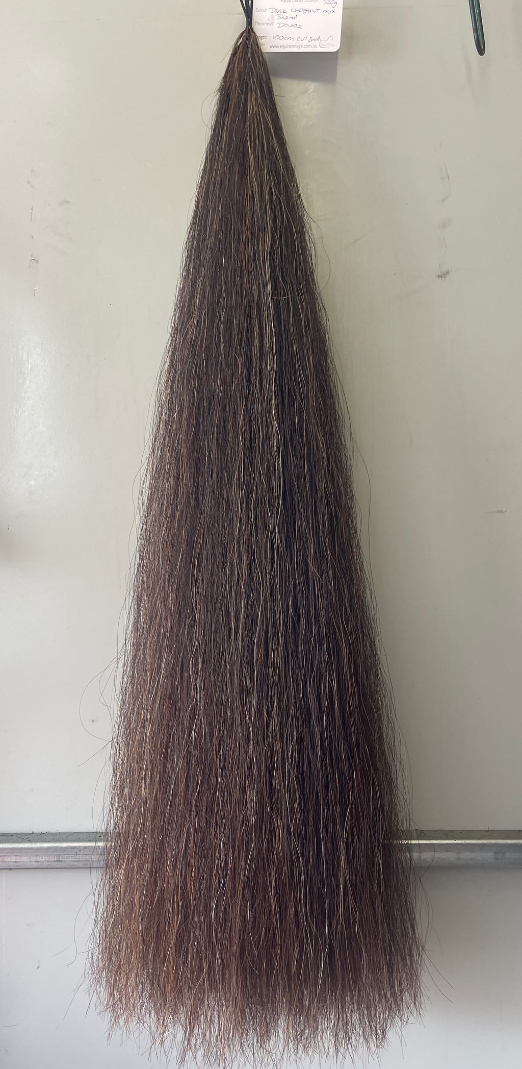 Qhorse length Darker chestnut mix blend 100 cm cut end Double thickness