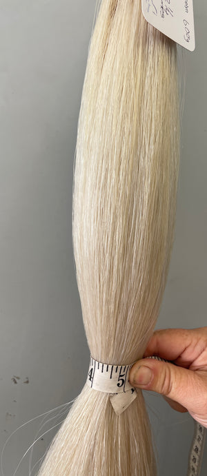 Qhorse Length 100 cm Pally white Big Double 600g of hair