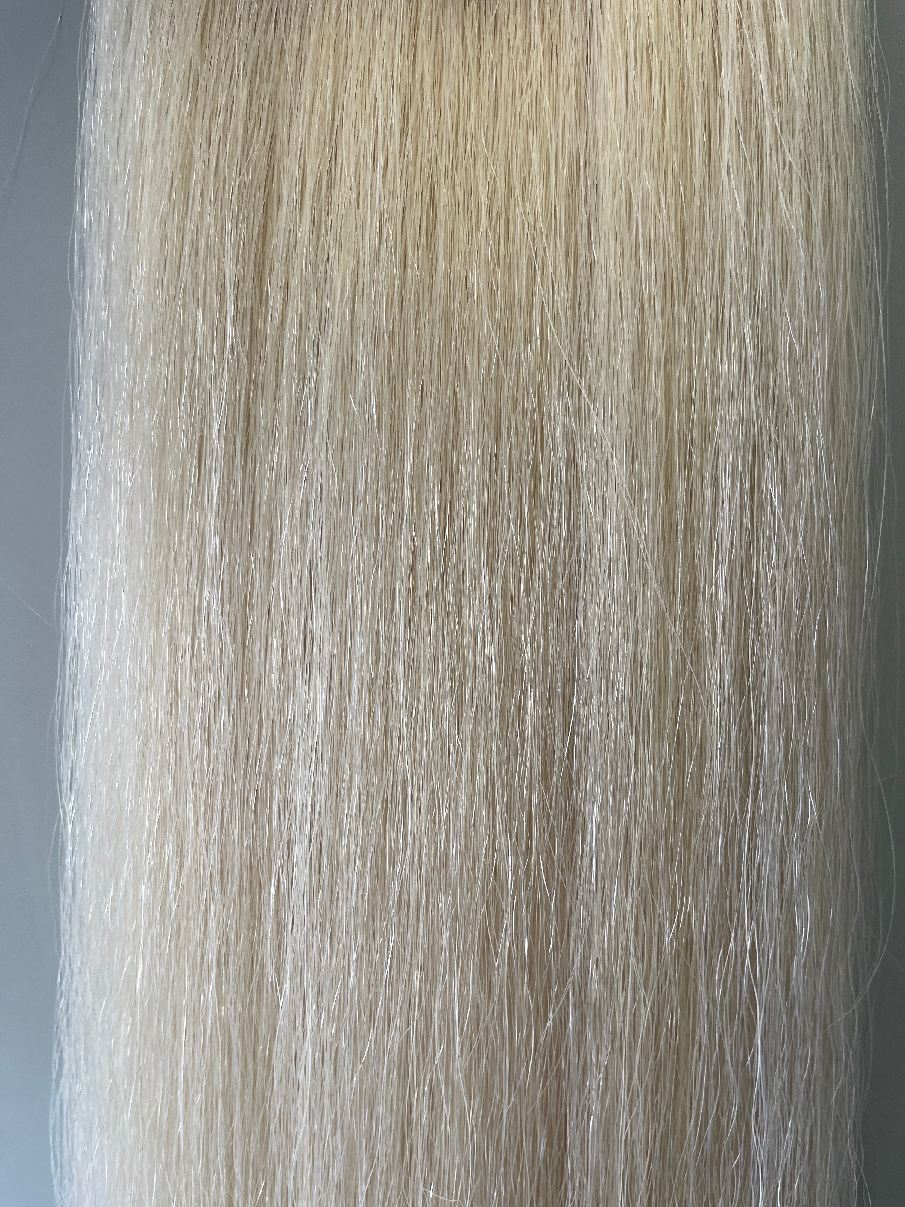 Qhorse Length 100 cm Pally white Big Double 600g of hair