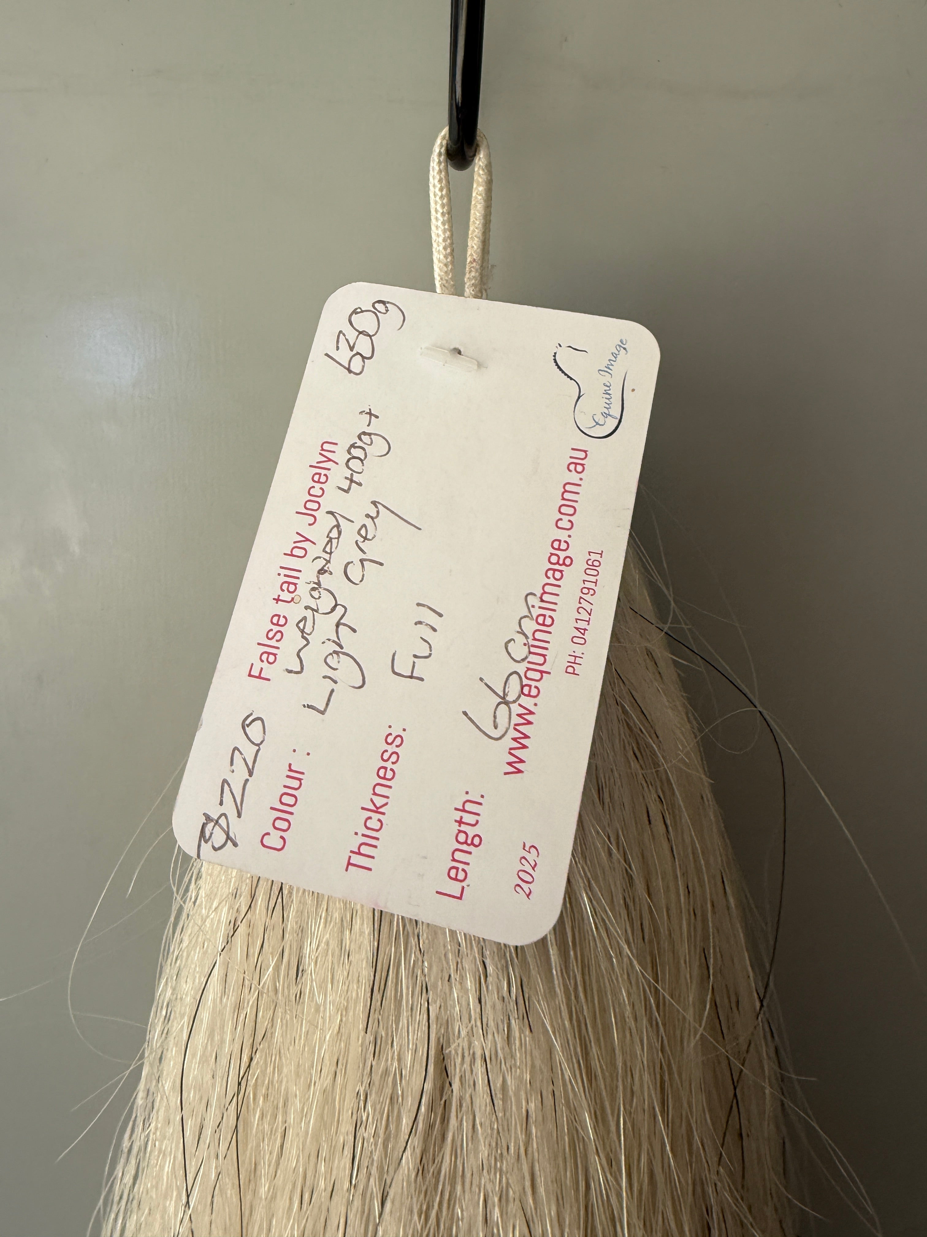 Weighted Light Grey  66 cm cut end -400g weight added Full ( just over single )thickness Final weight 630g