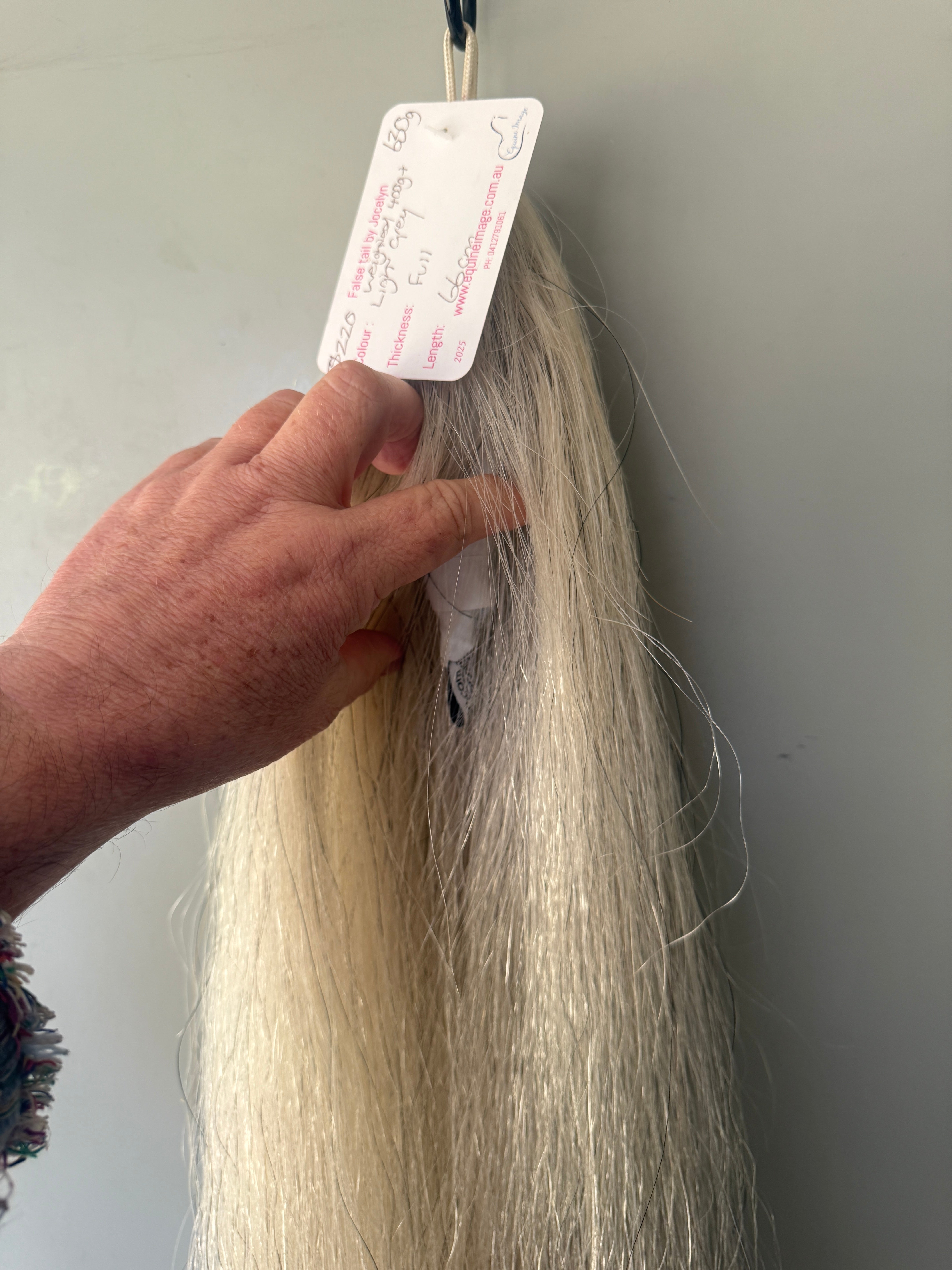 Weighted Light Grey  66 cm cut end -400g weight added Full ( just over single )thickness Final weight 630g