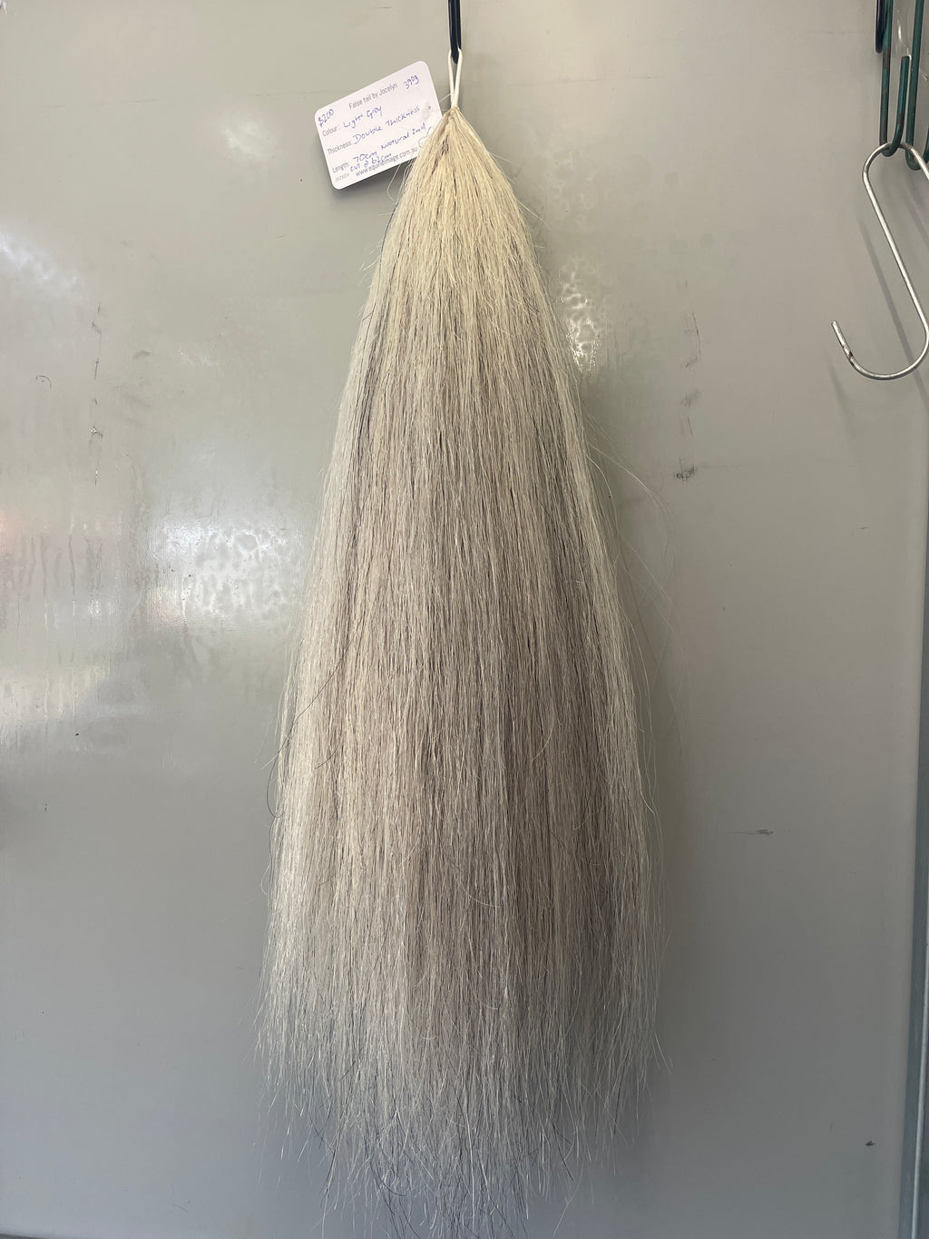 Light grey 70 -76 cm natural end Double thickness