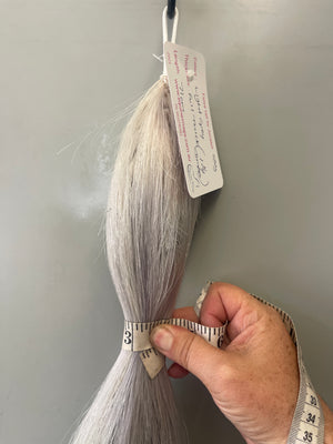 Light Grey Full Thickness 71 cm cut end 230g of hair